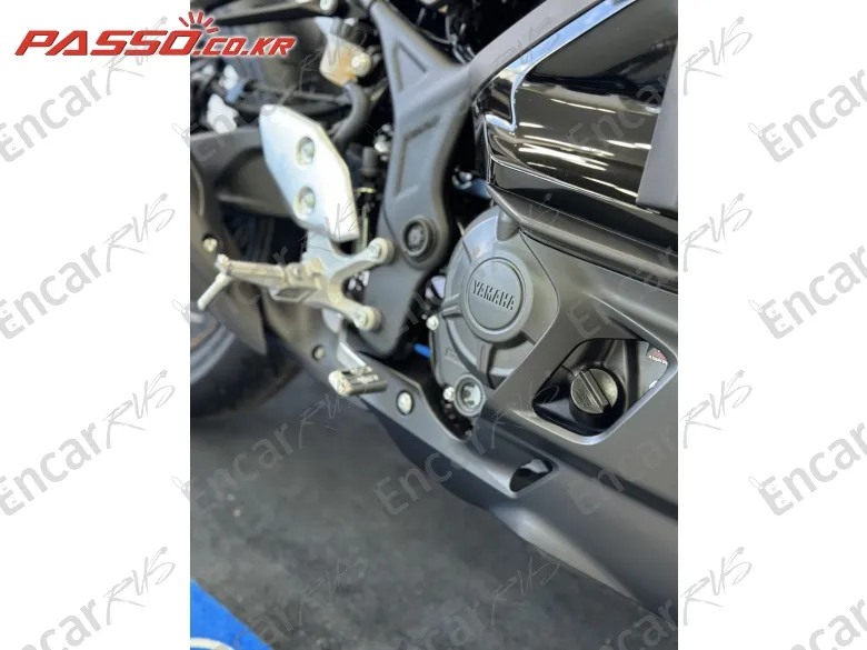 YAMAHA YZF R3 - фото 4