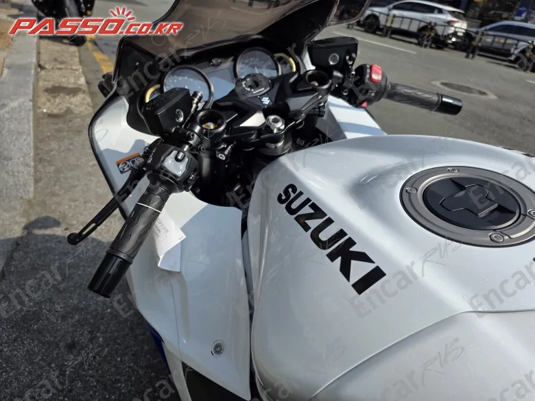 SUZUKI GSX R 1300 HAYABUSA - фото 3