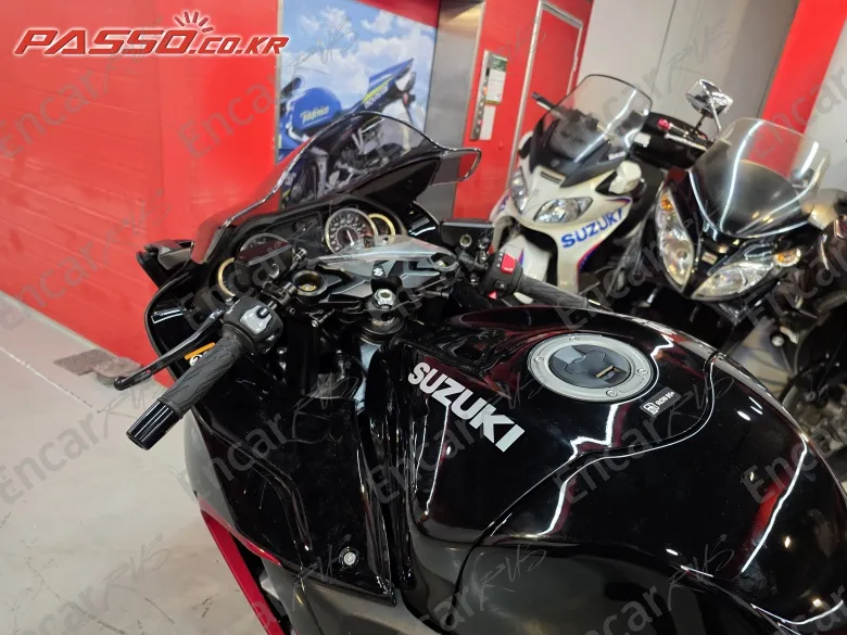 SUZUKI GSX R 1300 HAYABUSA - фото 3