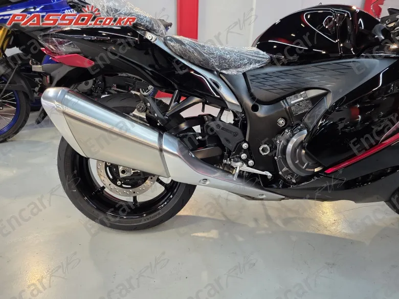 SUZUKI GSX R 1300 HAYABUSA - фото 6