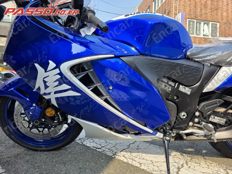 SUZUKI GSX R 1300 HAYABUSA - фото 4