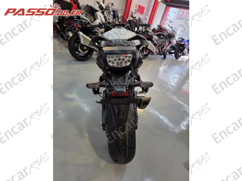 SUZUKI GSX S 1000 GT - фото 2