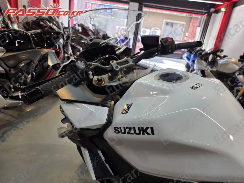 SUZUKI GSX S 1000 GT - фото 3