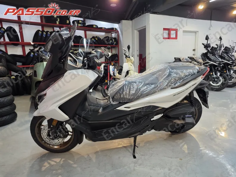 HONDA FORZA 350 - фото 1