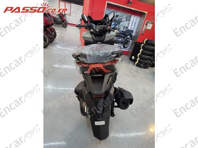 HONDA FORZA 350 - фото 2