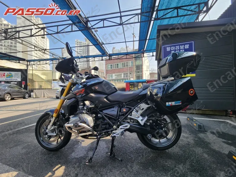 Bmw R 1250 R - фото 1