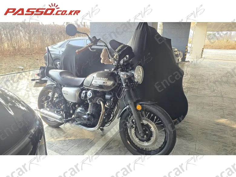 Kawasaki W 800 Cafe - фото 4