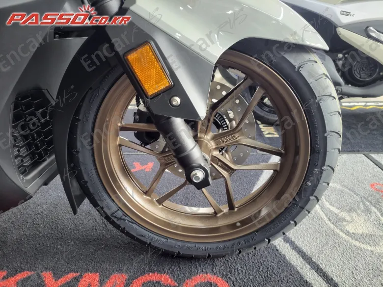 HONDA FORZA 350 - фото 5