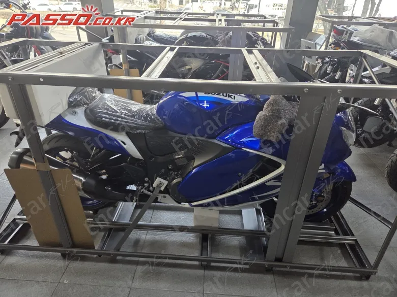 SUZUKI GSX R 1300 HAYABUSA - фото 0