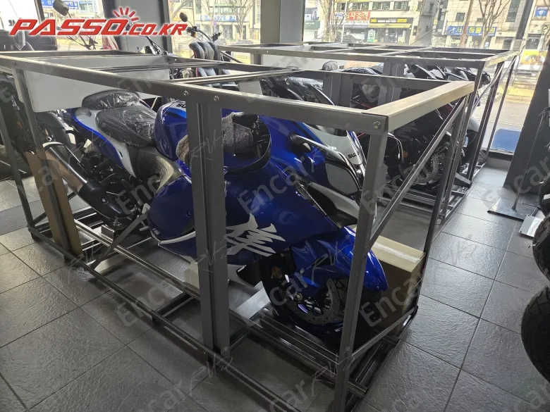 SUZUKI GSX R 1300 HAYABUSA - фото 4