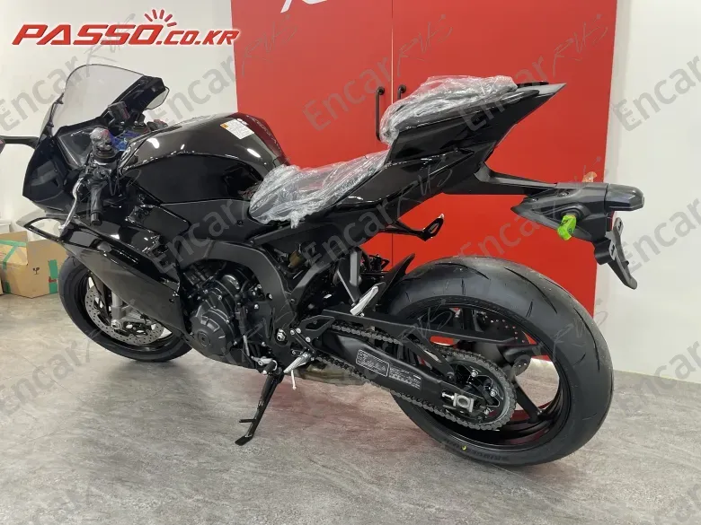 YAMAHA YZF R9 - фото 2