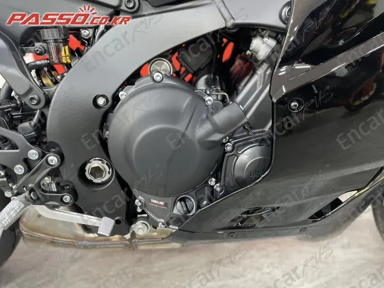 YAMAHA YZF R9 - фото 4