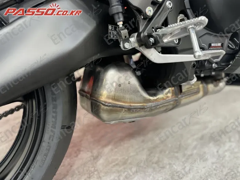 YAMAHA YZF R9 - фото 6