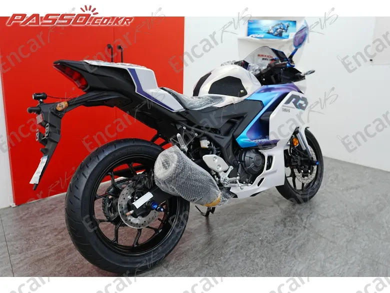 YAMAHA YZF R3 - фото 2