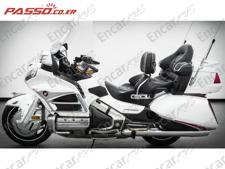 HONDA GOLDWING 1800 - фото 1