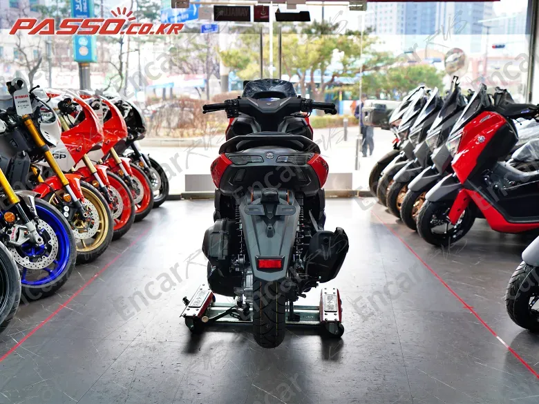 YAMAHA N MAX 155 ABS - фото 2