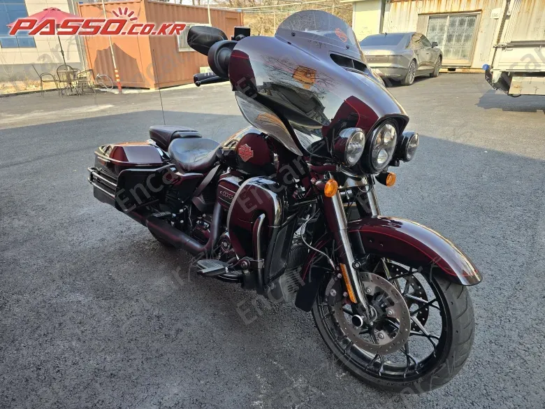 HARLEY-DAVIDSON FLHXS STREET GLIDE SPECIAL - фото 0
