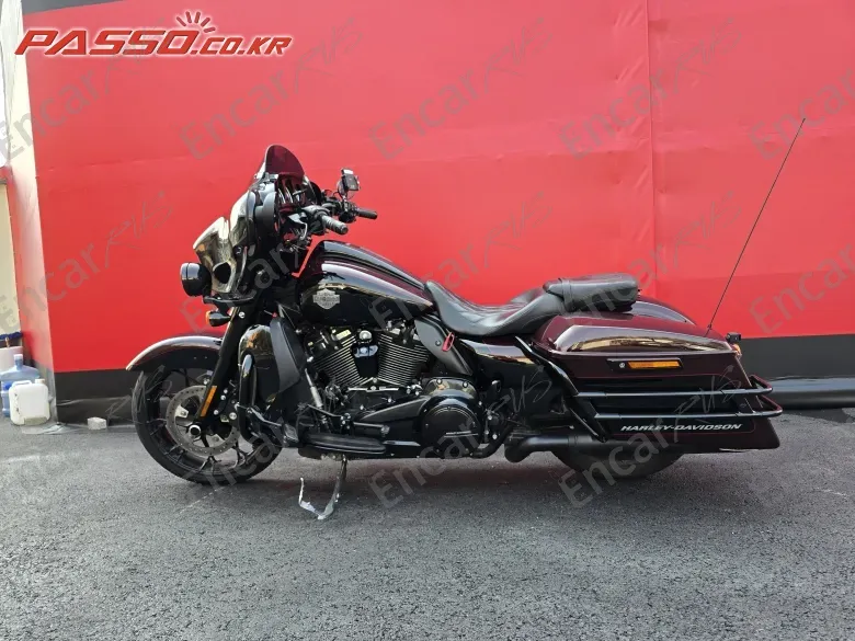 HARLEY-DAVIDSON FLHXS STREET GLIDE SPECIAL - фото 1