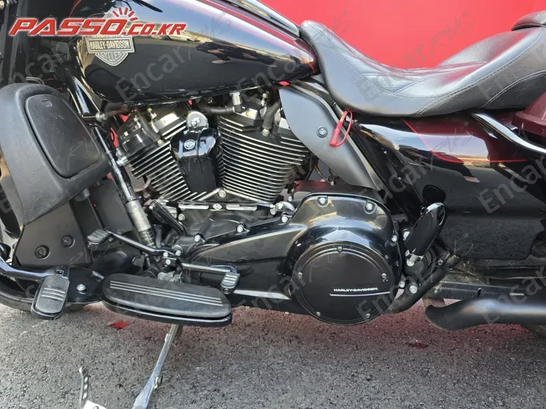 HARLEY-DAVIDSON FLHXS STREET GLIDE SPECIAL - фото 4