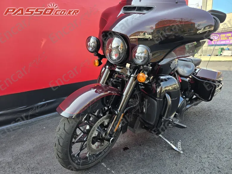 HARLEY-DAVIDSON FLHXS STREET GLIDE SPECIAL - фото 5
