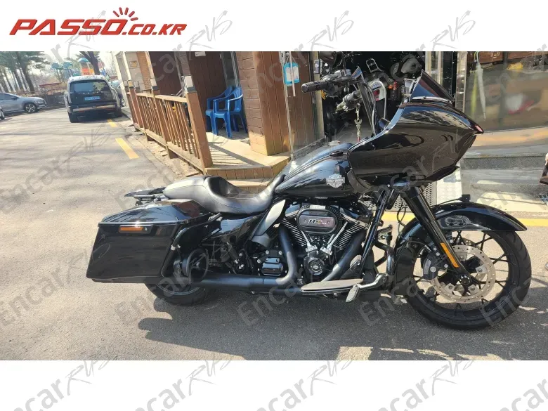 HARLEY-DAVIDSON ROAD GLIDE SPECIAL - фото 0