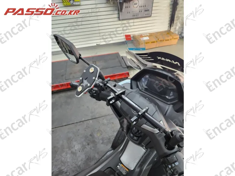 YAMAHA N MAX 125 - фото 3