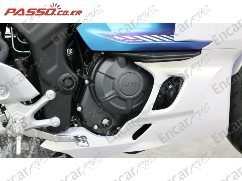YAMAHA YZF R3 - фото 4