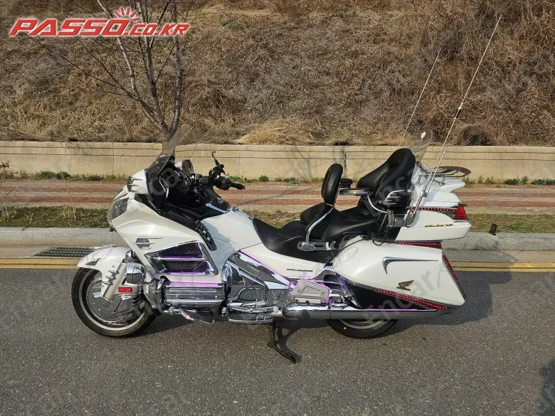 HONDA GOLDWING 1800 - фото 1