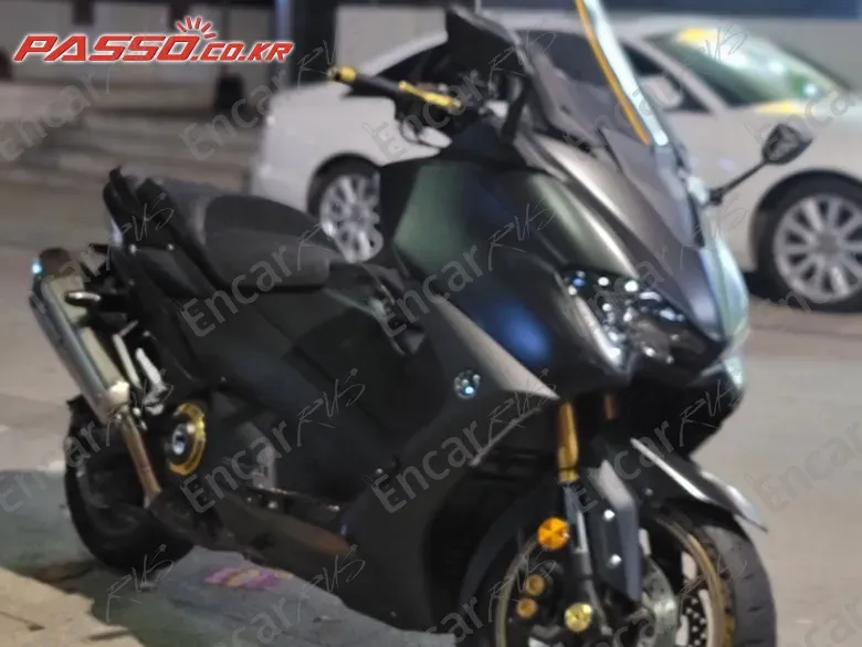YAMAHA T MAX 560 - фото 0