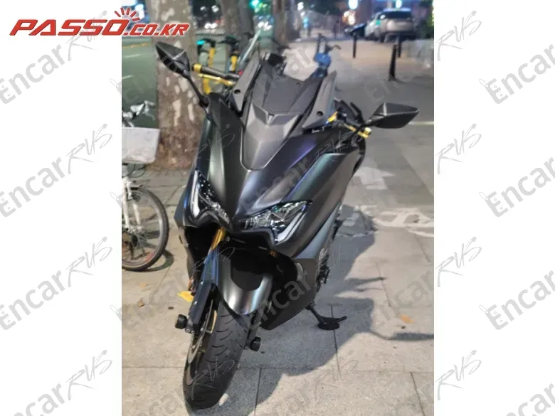 YAMAHA T MAX 560 - фото 3