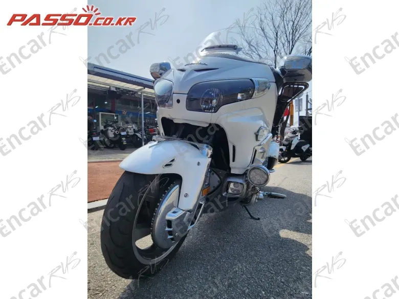 HONDA GOLDWING 1800 - фото 1