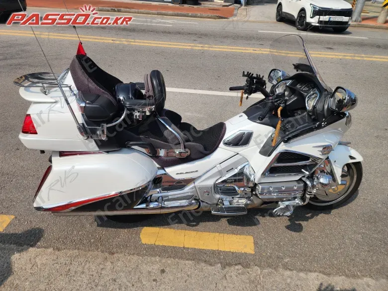 HONDA GOLDWING 1800 - фото 3