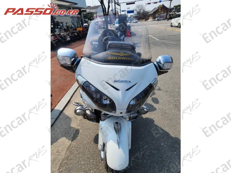 HONDA GOLDWING 1800 - фото 5
