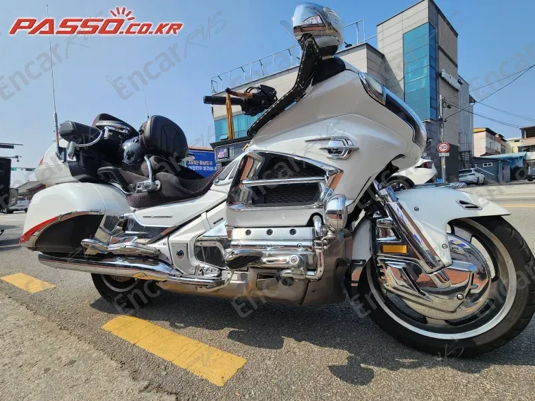 HONDA GOLDWING 1800 - фото 6