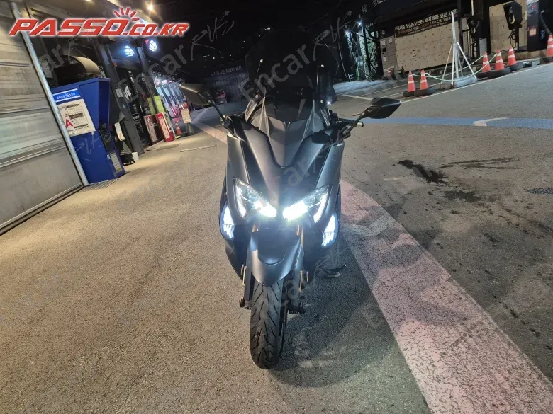 YAMAHA T MAX DX - фото 1
