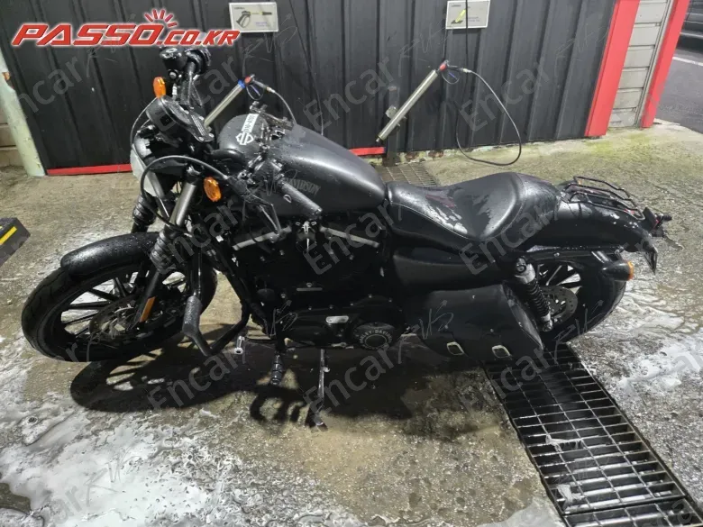 HARLEY-DAVIDSON XL 883 - фото 1
