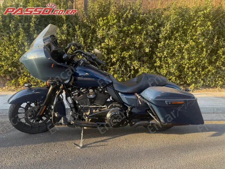 HARLEY-DAVIDSON ROAD GLIDE SPECIAL - фото 1