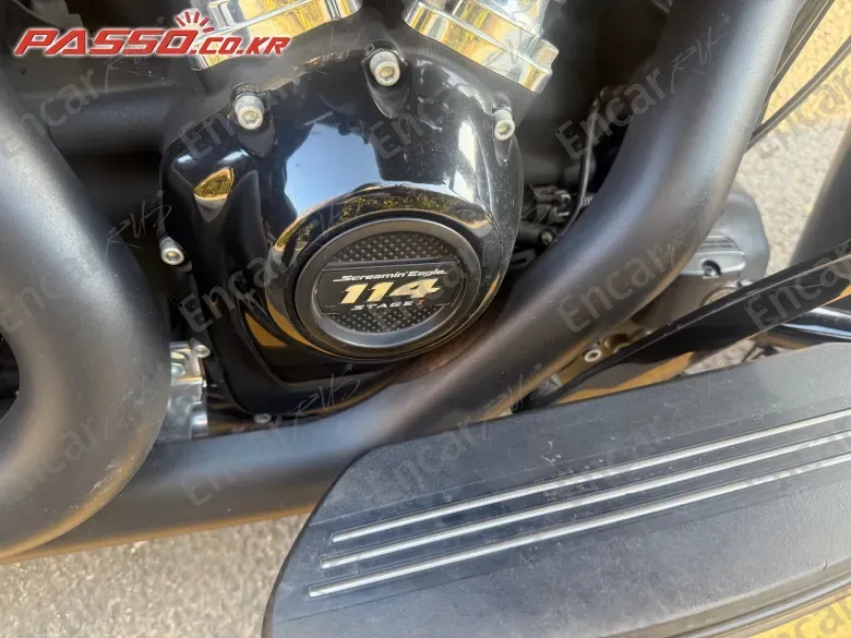 HARLEY-DAVIDSON ROAD GLIDE SPECIAL - фото 4