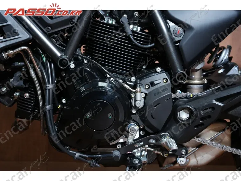 DUCATI SCRAMBLER ICON - фото 4