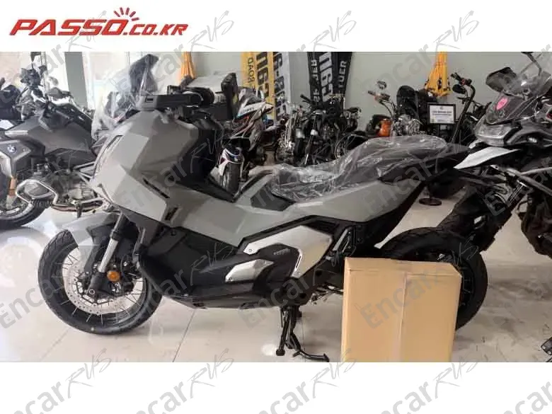 HONDA X ADV - фото 1
