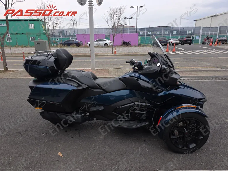 BRP CAN-AM SPYDER RT LIMITED - фото 0