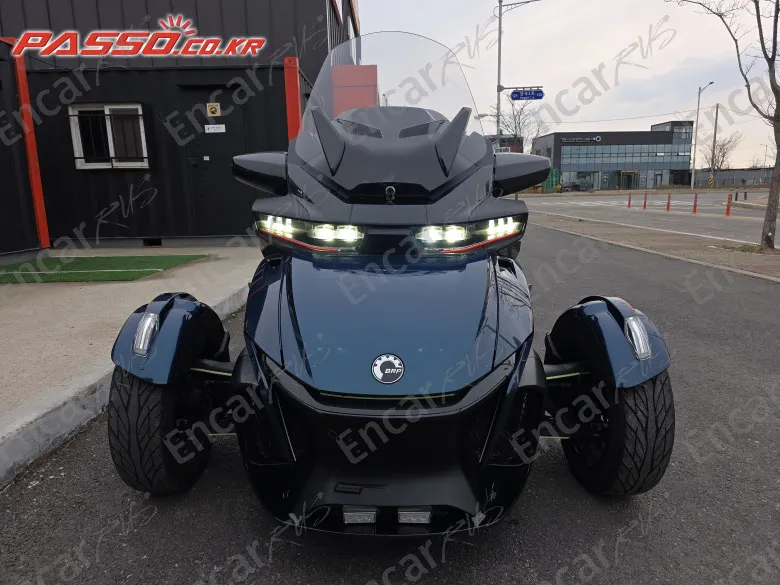 BRP CAN-AM SPYDER RT LIMITED - фото 3