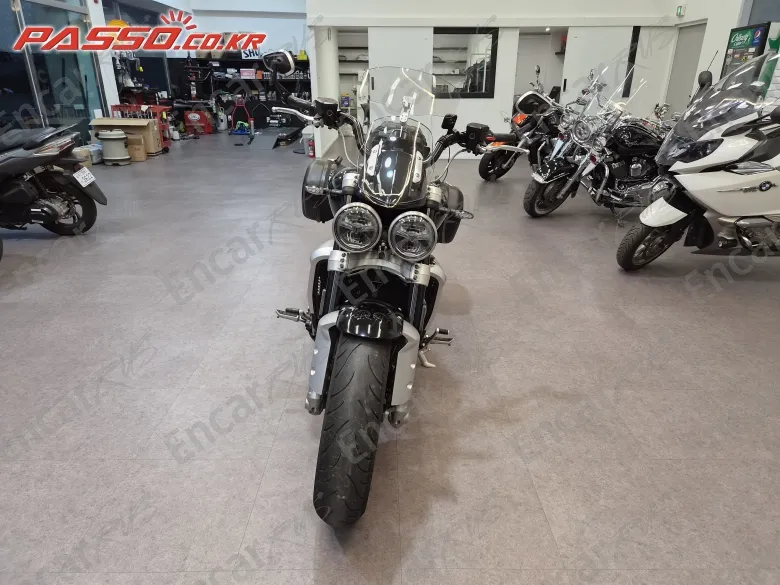 Triumph Rocket Ⅲ Gt - фото 4