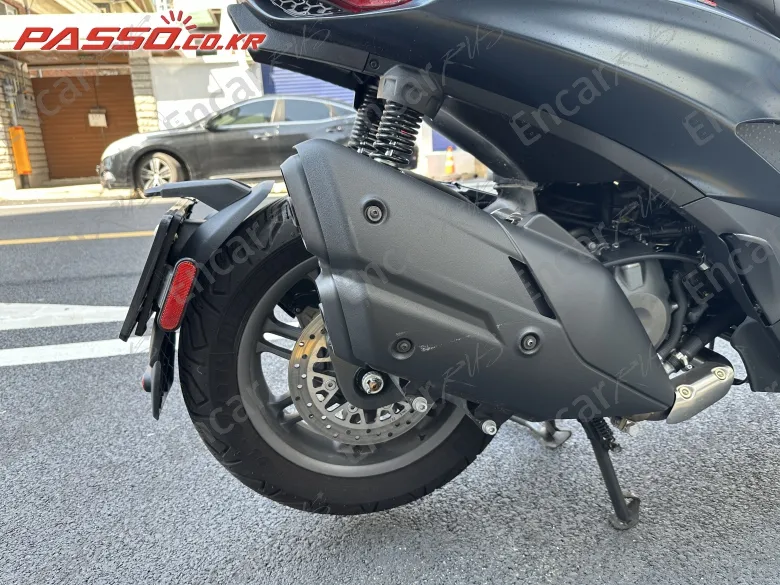 PIAGGIO BEVERLY 400 S - фото 6