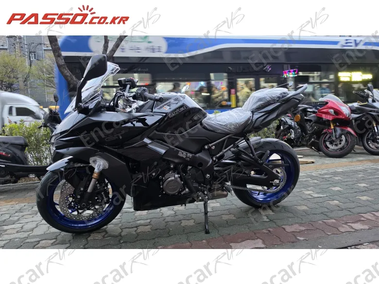 SUZUKI GSX S 1000 GT - фото 1
