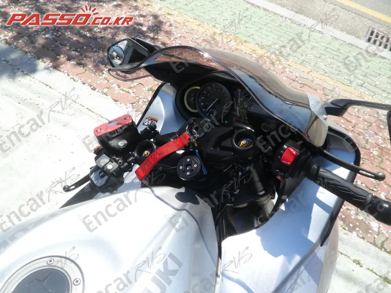 SUZUKI GSX R 1300 HAYABUSA - фото 3