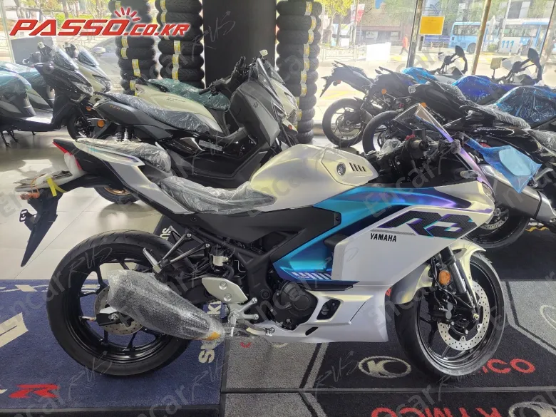 YAMAHA YZF R3 - фото 0