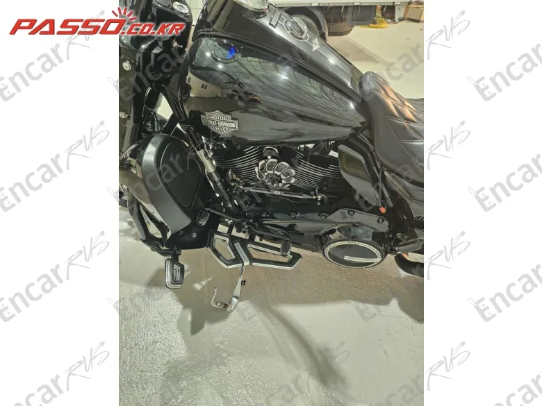 HARLEY-DAVIDSON ROAD KING SPECIAL - фото 4