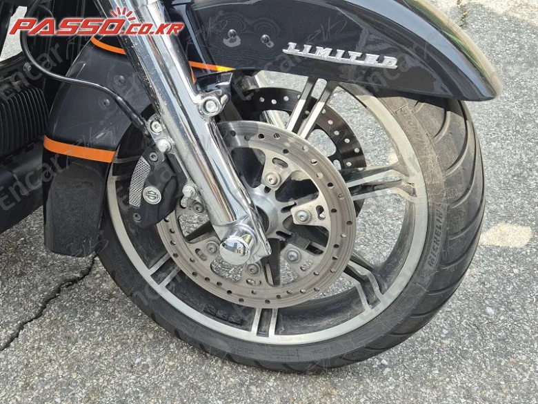 HARLEY-DAVIDSON ULTRA LIMITED - фото 5