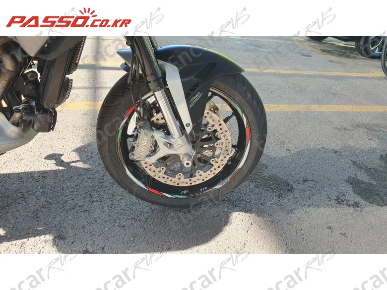 Mv Agusta Turismo Veloce Lusso 800 - фото 5